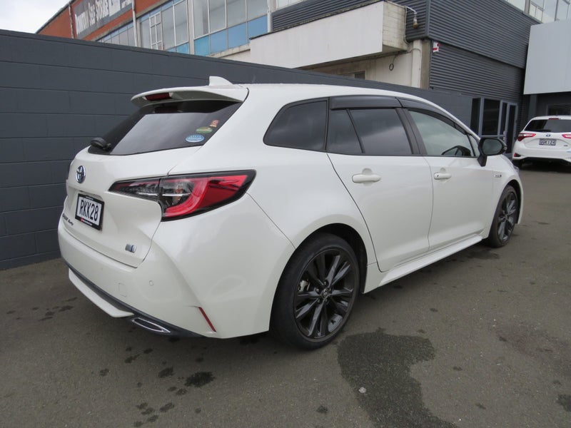 2020 Toyota Corolla Touring 1.8 Hybrid WXB image 5