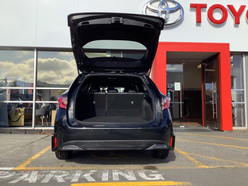 2020 Toyota Corolla Touring 1.8 Hybrid WxB Wagon image 5