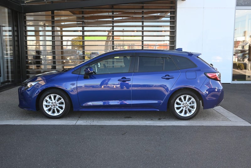 2020 Toyota Corolla Touring 1.8 Petrol Hybrid S... image 3