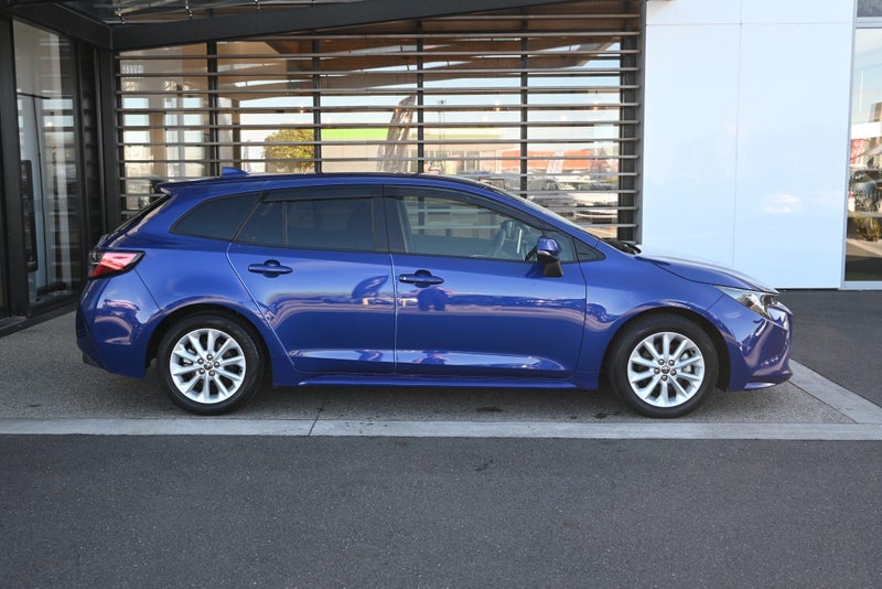 2020 Toyota Corolla Touring 1.8 Petrol Hybrid S... image 5