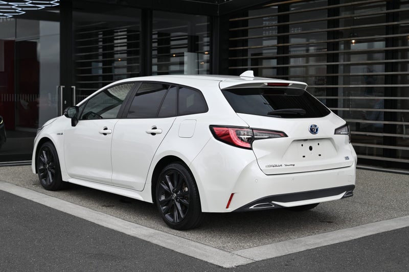 2020 Toyota Corolla Touring 1.8 Petrol Hybrid W... image 2