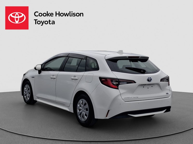 2020 Toyota Corolla Touring 1.8L Hybrid image 4