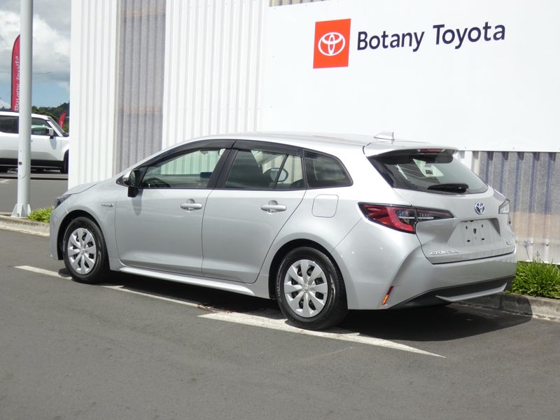 2020 Toyota Corolla Touring G-X 1.8 Hybrid image 2