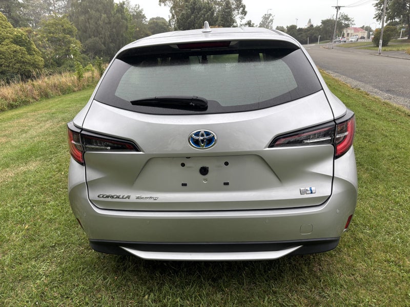 2020 Toyota Corolla Touring Hybrid image 4