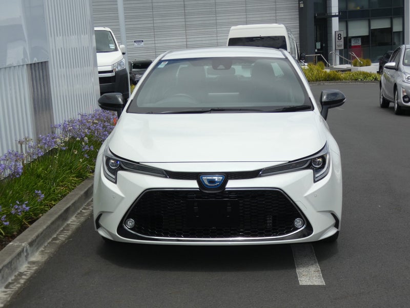 2020 Toyota Corolla WXB Hybrid Sedan image 4