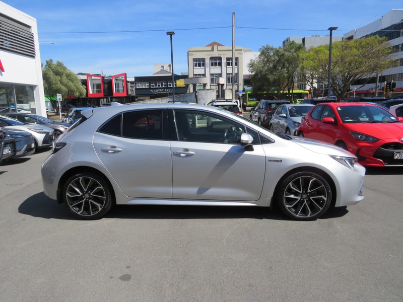 2020 Toyota Corolla ZR 1.8P Hybrid CVT image 3