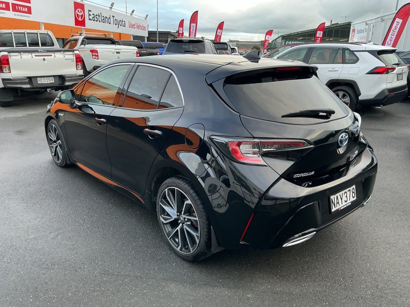 2020 Toyota Corolla ZR 1.8P Hybrid Hatch image 5