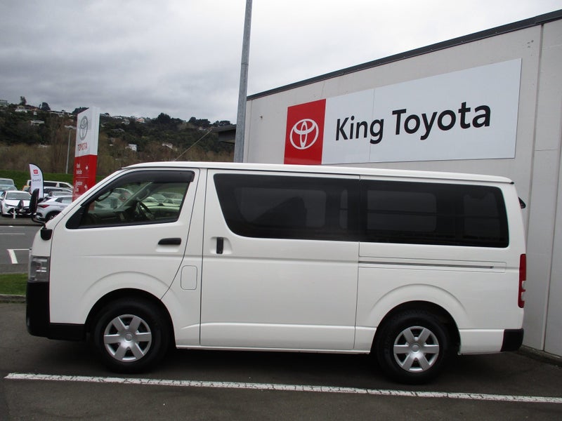 2020 Toyota Hiace 2.8D Auto image 2