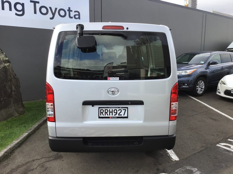 2020 Toyota Hiace DX Long 2.8D 5Dr Van 6A 2WD image 3