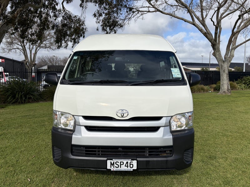 2020 Toyota Hiace MINIBUS RWD 3.0TD Automatic V... image 2