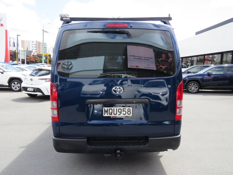2020 Toyota Hiace ZL RWD 3.0TD VAN image 5