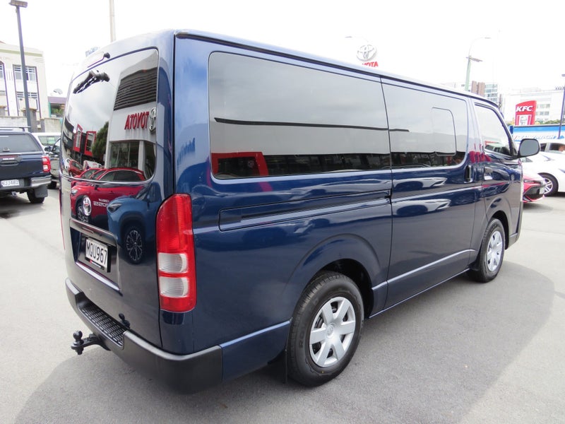 2020 Toyota Hiace ZL RWD 3.0TD VAN MANUAL image 4