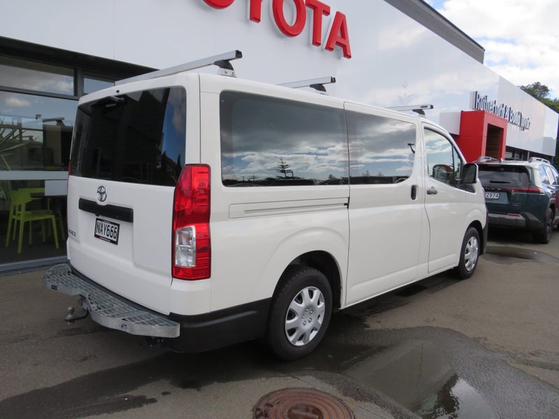 2020 Toyota Hiace ZR 2.8DT 6AT image 5