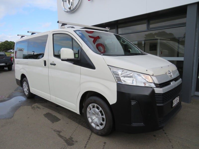 2020 Toyota Hiace ZR 2.8DT 6AT image 2