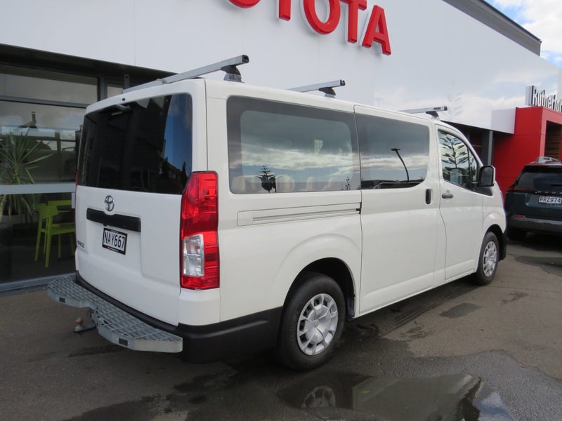 2020 Toyota Hiace ZR 2.8DT 6AT image 5