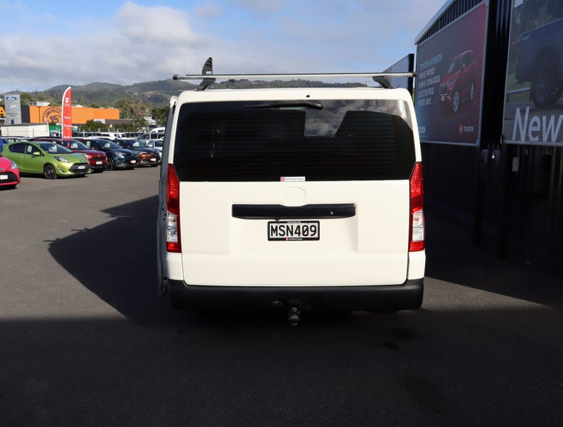 2020 Toyota Hiace ZR 2.8DT 6AT RWD HVN/5D/5S image 3
