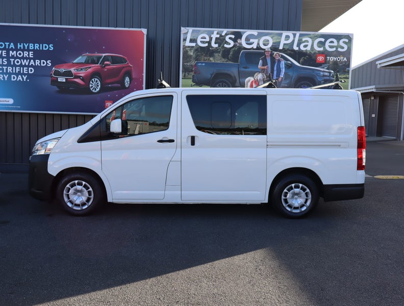 2020 Toyota Hiace ZR 2.8DT 6AT RWD HVN/5D/5S image 5