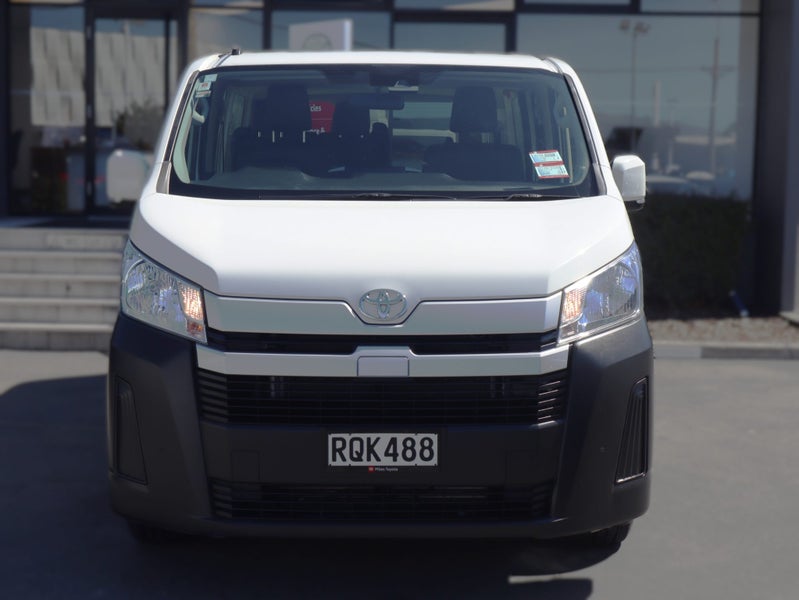 2020 Toyota Hiace ZR 2.8DT 6AT RWD MB/4D/10S (H... image 2