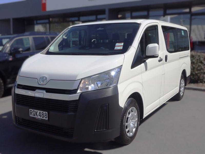 2020 Toyota Hiace ZR 2.8DT 6AT RWD MB/4D/10S (H... image 3