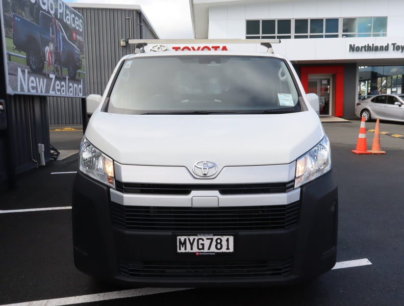 2020 Toyota Hiace ZR 2.8DT 6MT RWD GVN/5D/2S image 2