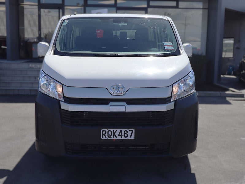 2020 Toyota Hiace ZR Diesel, MINIBUS, 10 Seater image 2
