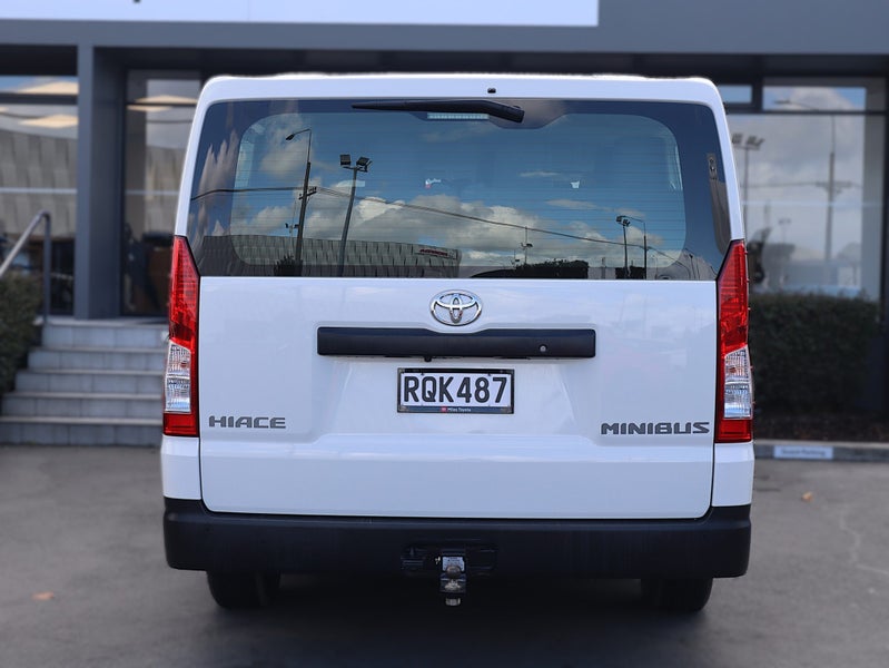 2020 Toyota Hiace ZR Diesel, MINIBUS, 10 Seater image 5