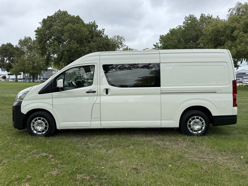 2020 Toyota Hiace ZX PVN 2.8DT Auto NZ New image 4