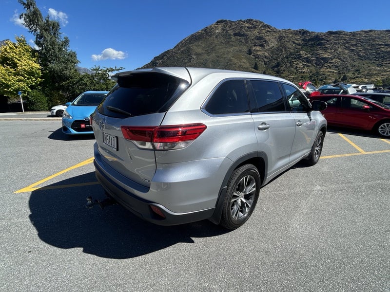 2020 Toyota Highlander GX AWD image 3