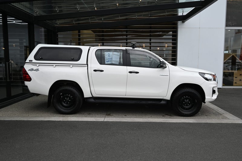 2020 Toyota Hilux SR 2.8 Turbo Diesel 4WD Utility image 5