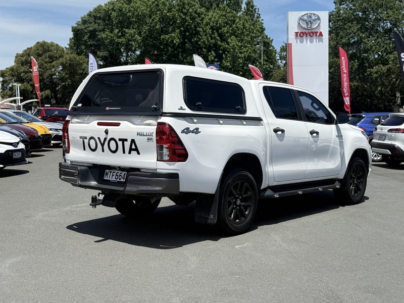 2020 Toyota Hilux SR 2.8DT 4WD image 3