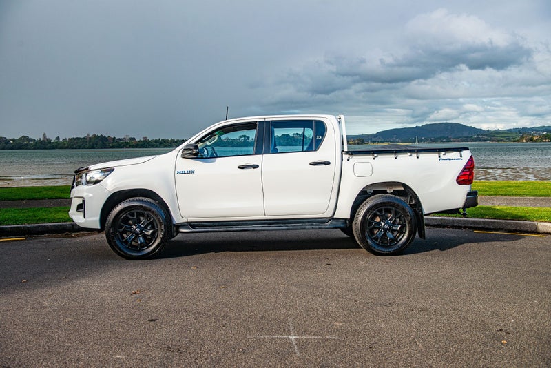 2020 Toyota Hilux SR 2.8DT 6AT 2WD image 5