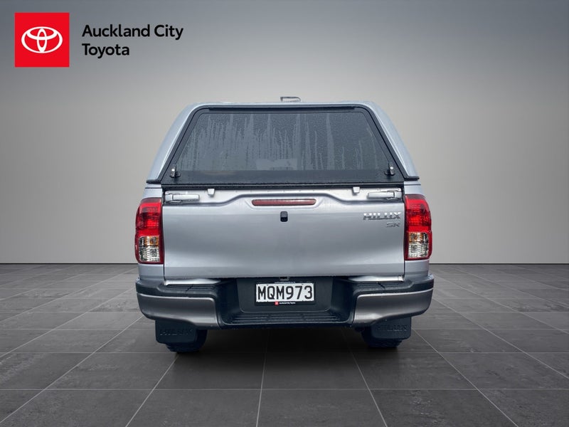 2020 Toyota Hilux SR 2.8DT 6AT 2WD DCW/4D/5S image 4