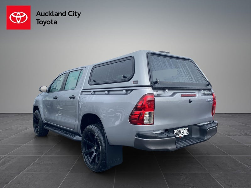 2020 Toyota Hilux SR 2.8DT 6AT 2WD DCW/4D/5S image 5