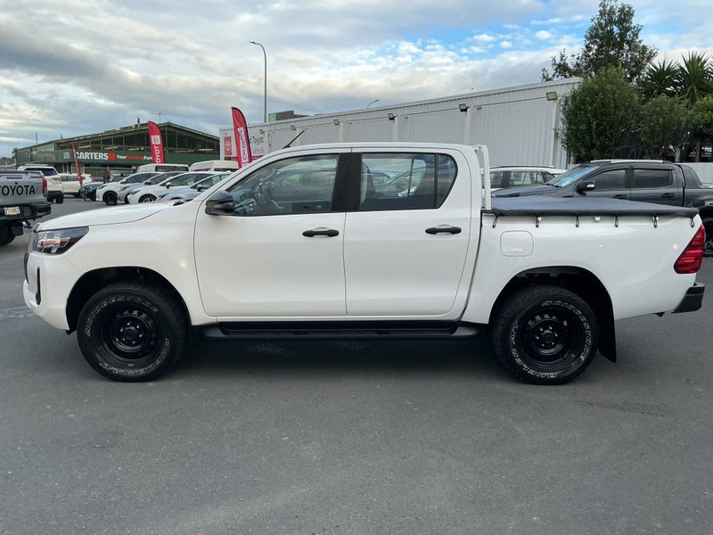 2020 Toyota Hilux SR 2.8DT 6AT 2WD Ute image 5