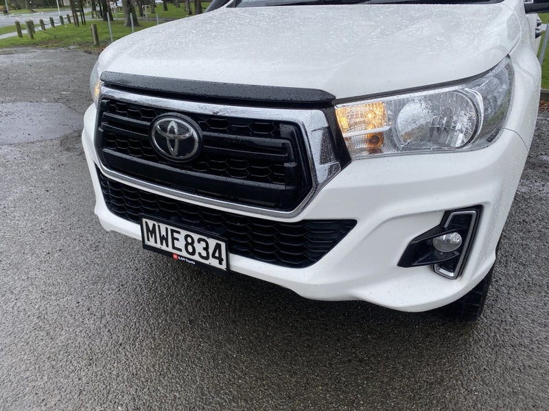 2020 Toyota Hilux SR 2.8DT 6AT 4WD image 4