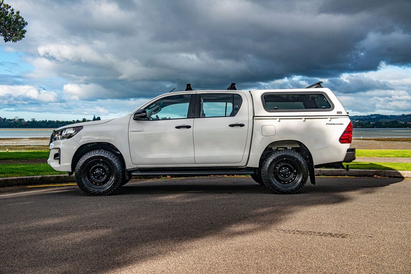 2020 Toyota Hilux SR 2.8DT 6MT 2WD image 5