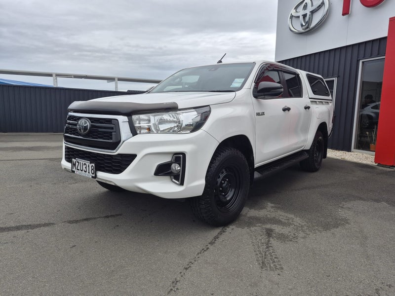 2020 Toyota Hilux SR 2.8DT Automatic 2WD Double... image 4
