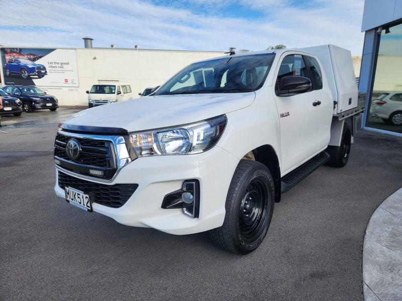 2020 Toyota Hilux SR 2.8DT Automatic 2WD Extra... image 3