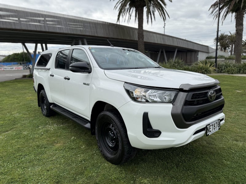2020 Toyota Hilux SR 2.8DT Automatic 4WD Double... image 1