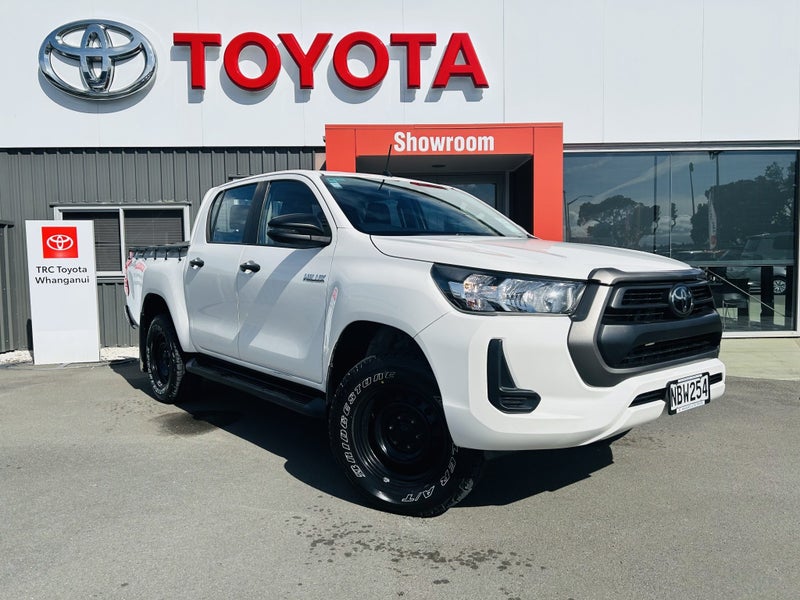 2020 Toyota Hilux SR 2.8DT Automatic Double Cab... image 1