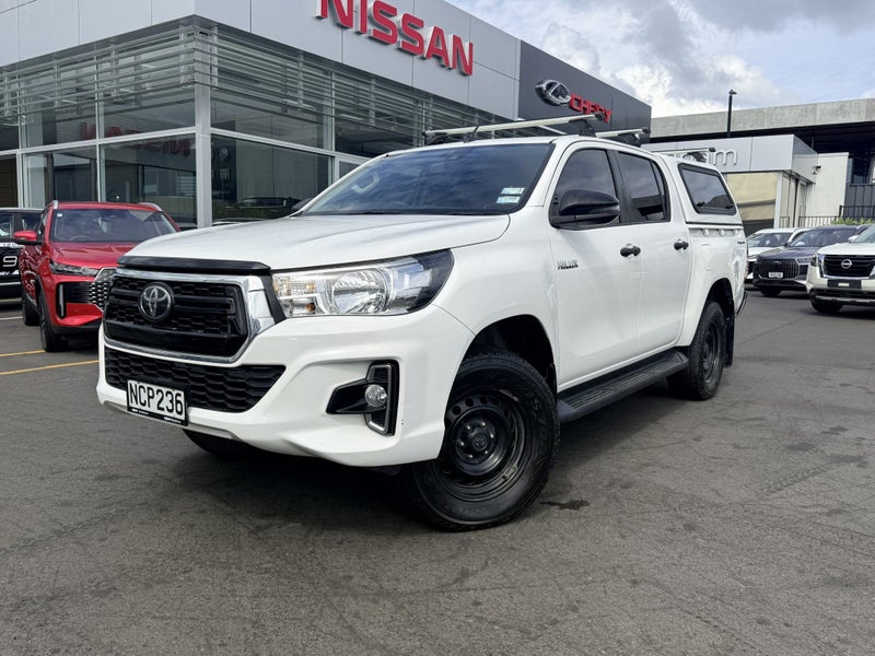 2020 Toyota Hilux SR TD DC 2.8DT image 2