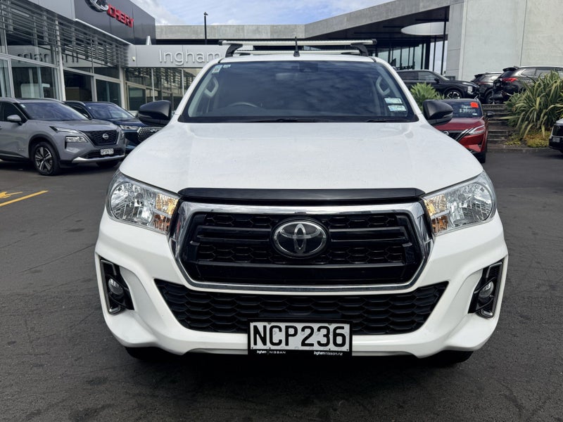 2020 Toyota Hilux SR TD DC 2.8DT image 3
