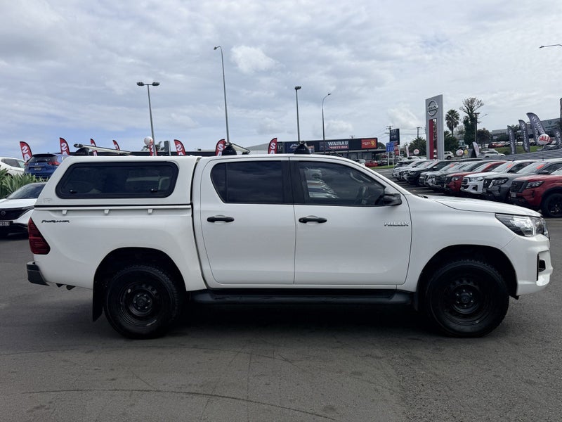 2020 Toyota Hilux SR TD DC 2.8DT image 5