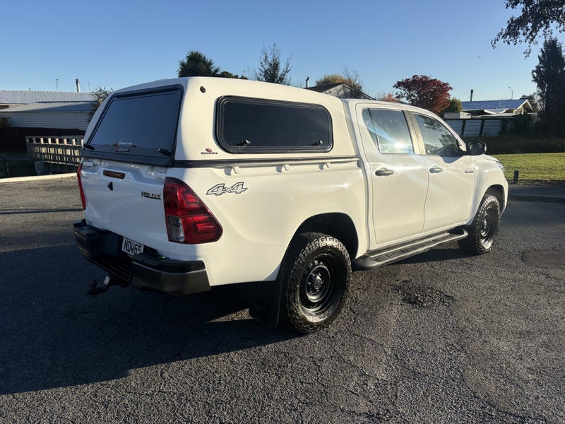 2020 Toyota Hilux SR TD DC 2.8DT/4WD image 5