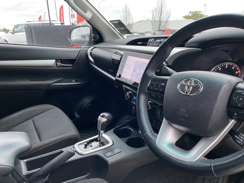 2020 Toyota Hilux SR5 2.8DT 6AT 2WD Double Cab image 5