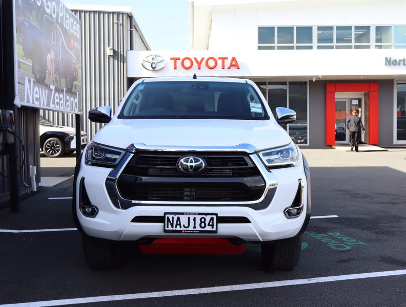 2020 Toyota Hilux SR5 2.8DT 6AT 4WD DCW/4D/5S image 2