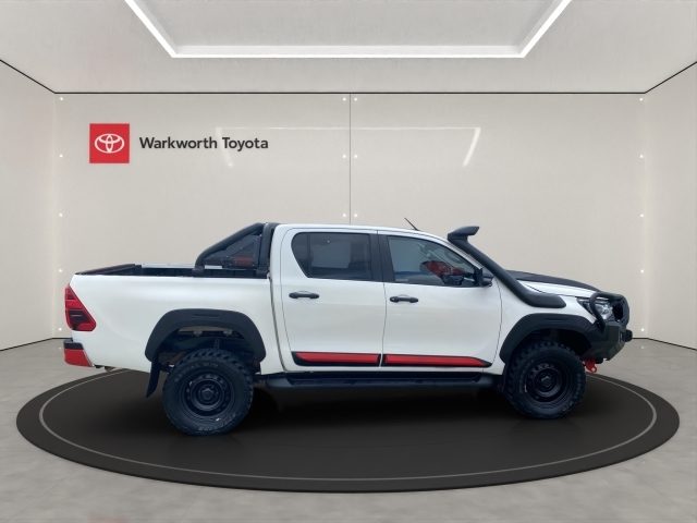 2020 Toyota Hilux SR5 2.8DT 6AT 4WD DCW/4D/5S (... image 3