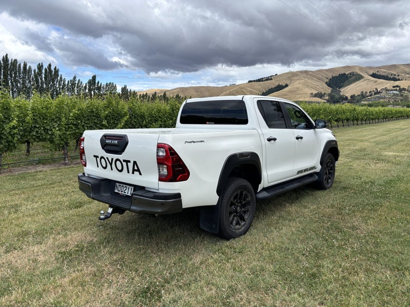2020 Toyota Hilux SR5 CRUISER 2.8DT 6AT 2WD DCW... image 4