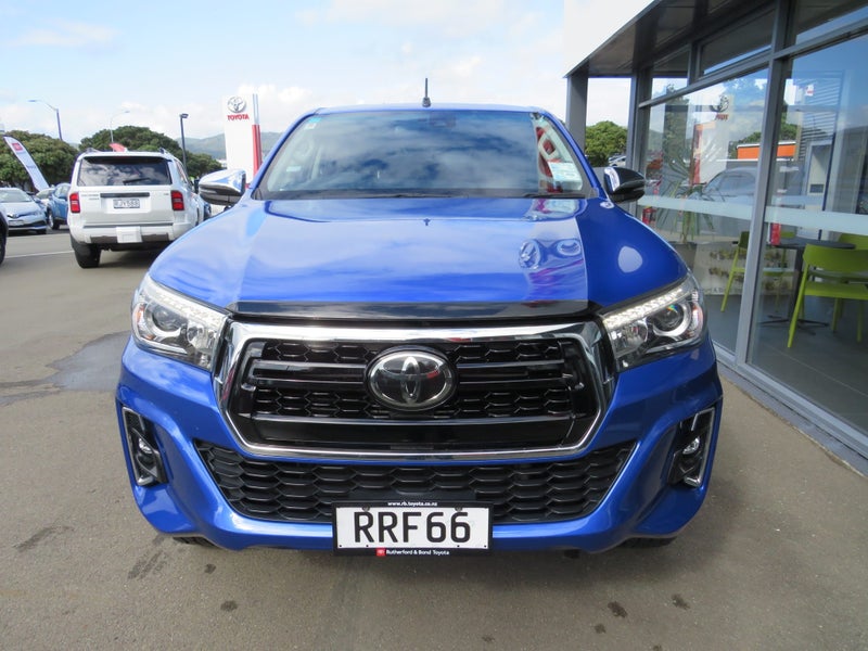 2020 Toyota Hilux SR5 TD image 3