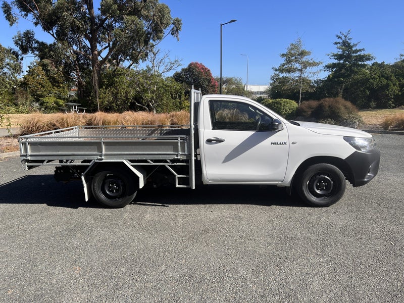 2020 Toyota Hilux WorkMate 2.7P 6AT 2WD SCC/2D/2S image 4
